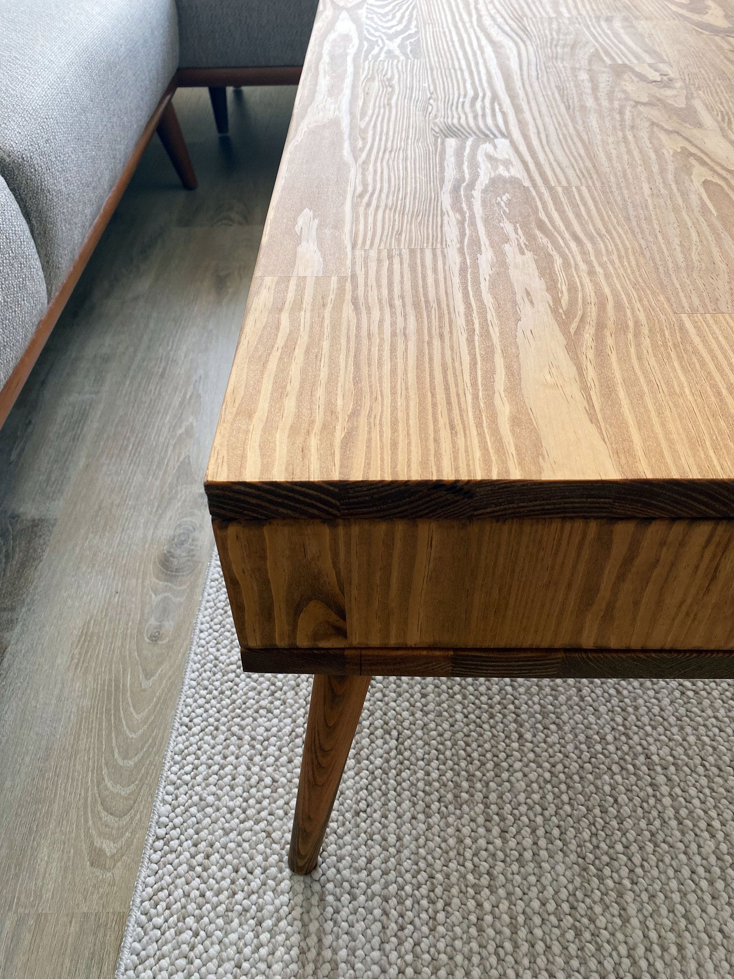 Lift Top Coffee Table with Storage, Small Space Saving Wood Table for Living Room